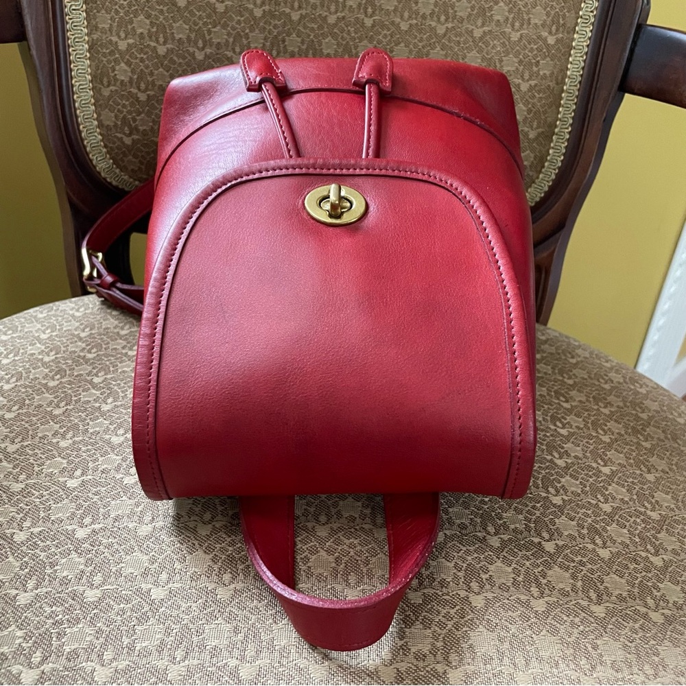 Vintage Coach #9960 Daypack in Red - Picture 5 of 16